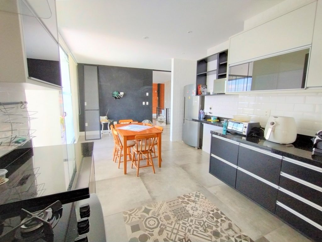 cozinha em casa de alto padrão em niterói
