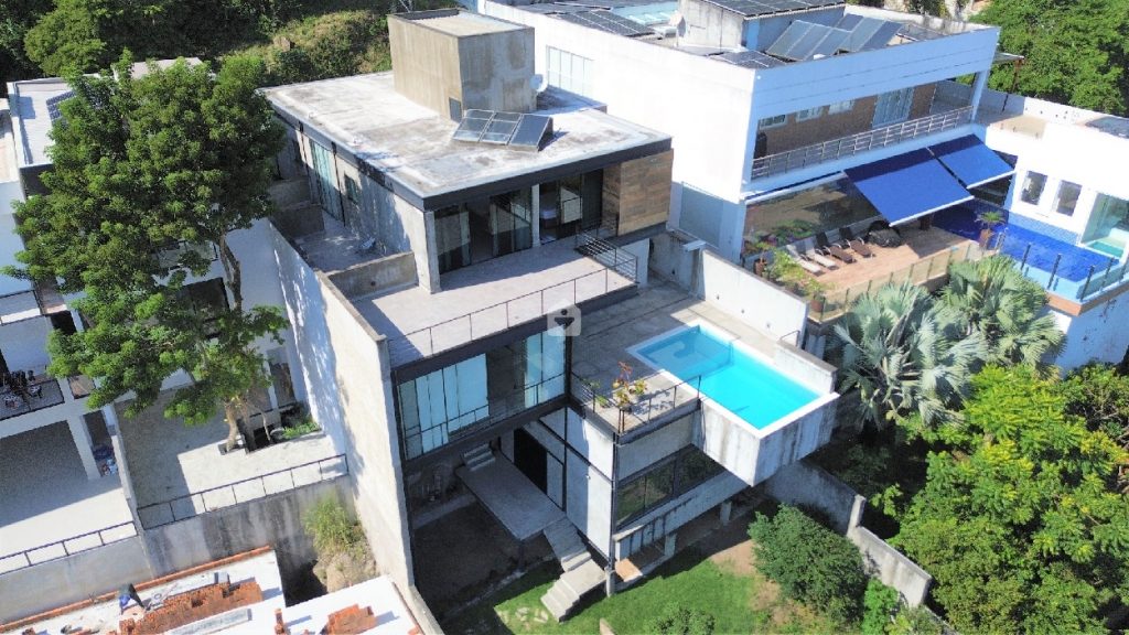 visão de cima de casa duplex em charitas