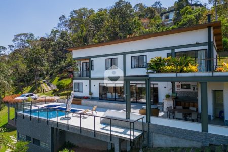 casas de alto padrão em Itaipava