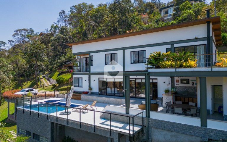 casas de alto padrão em Itaipava