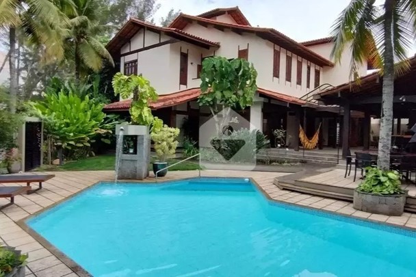 casas de alto padrão em niterói